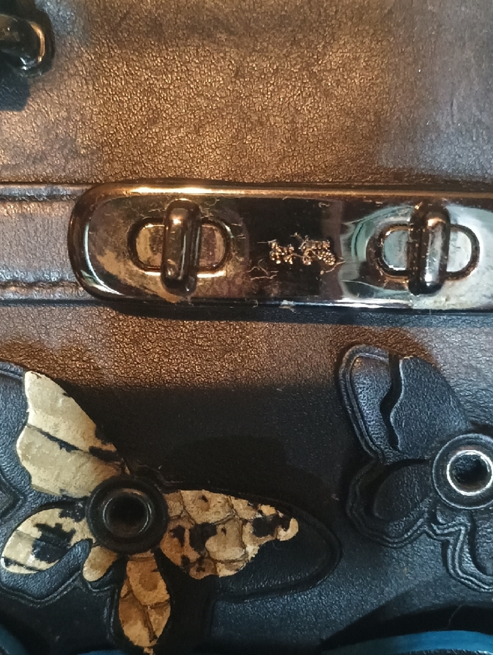 Coach Butterfly Swagger Bag - Picture 2 of 8